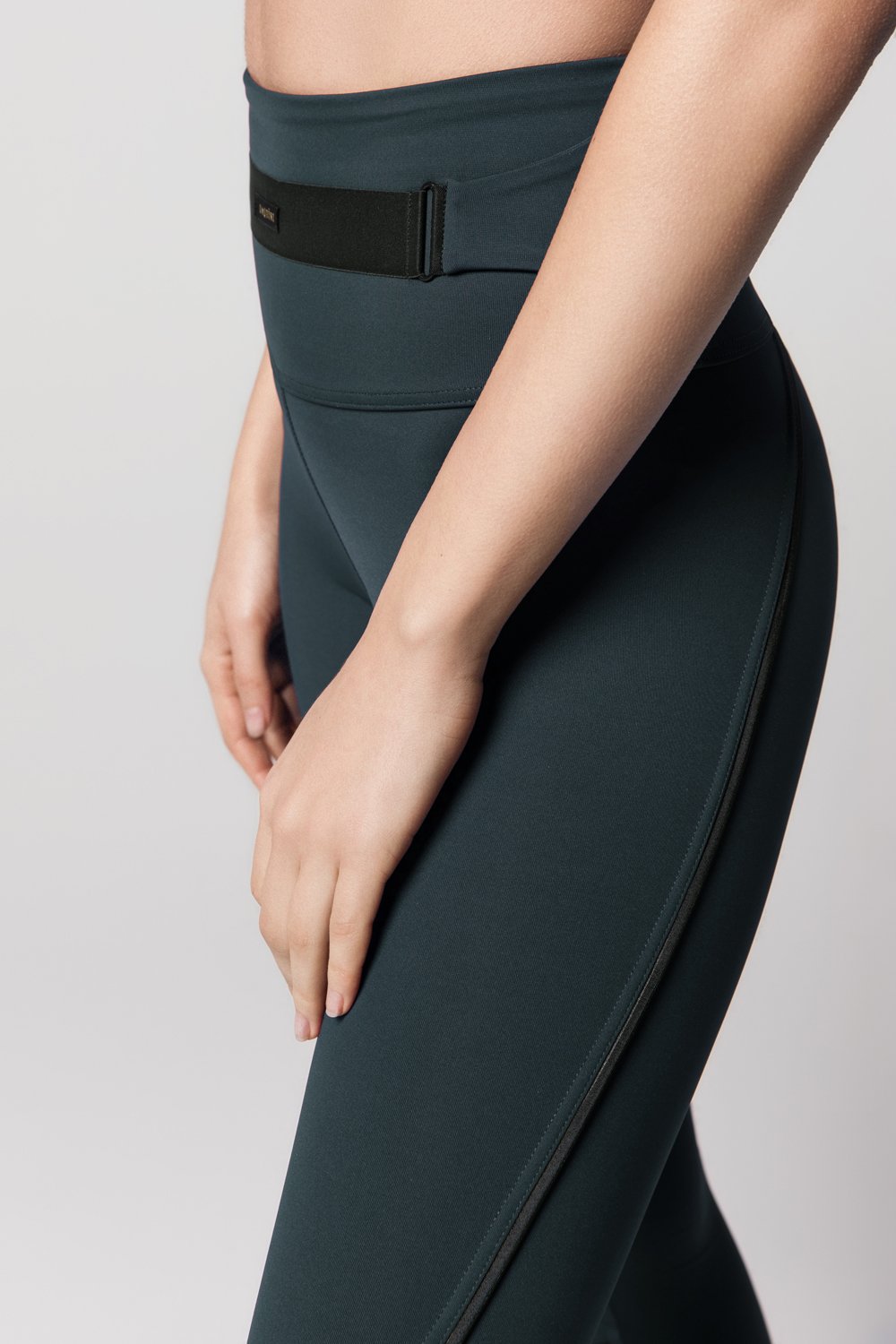 Contour Leggings - #color_forest