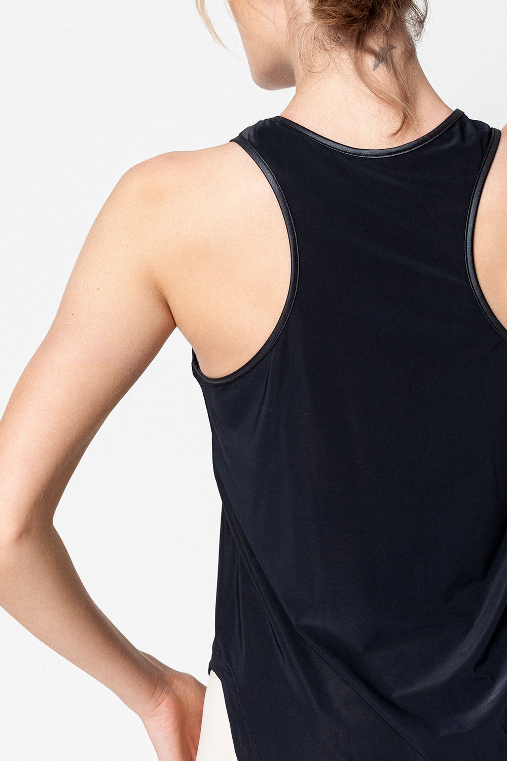 Breeze Tank