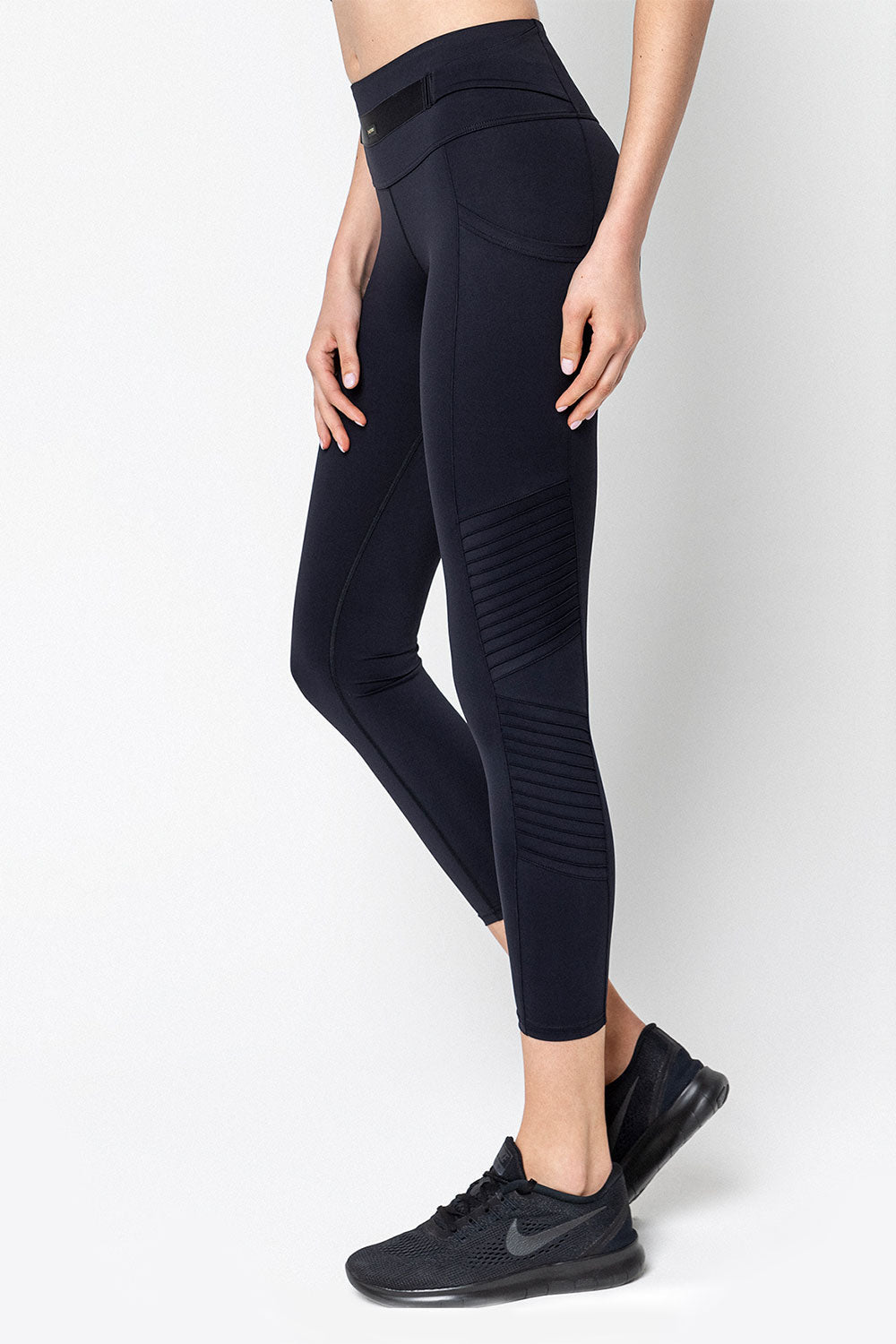 Jetsetter Crop Leggings - #color_black